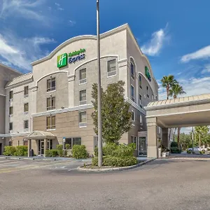 https://holiday-inn-express-hotel-suites-clearwater-us-19-n.hotelstampa.org